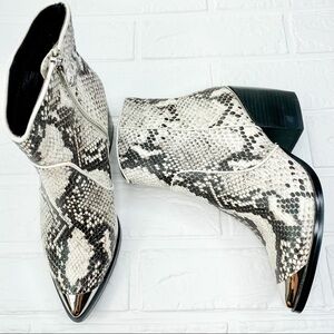 Steve Madden Womens Preston Leather Upper Pointed Toe Ankle Boots